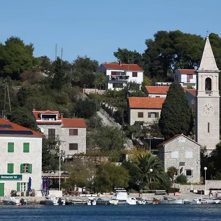 Maestral 3* Prvić Luka