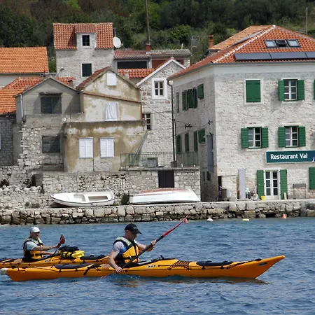 Maestral 3* Prvić Luka