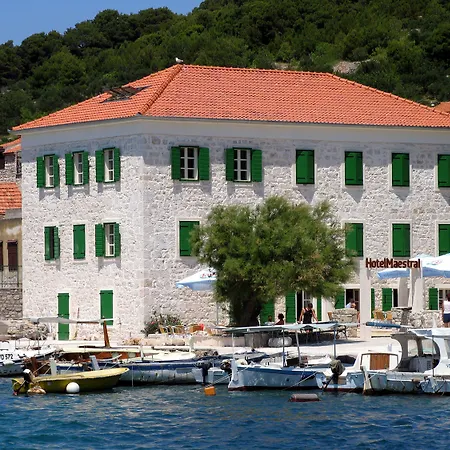 Maestral 3* Prvic Luka