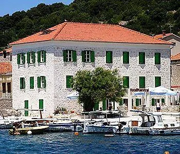 Maestral Szálloda