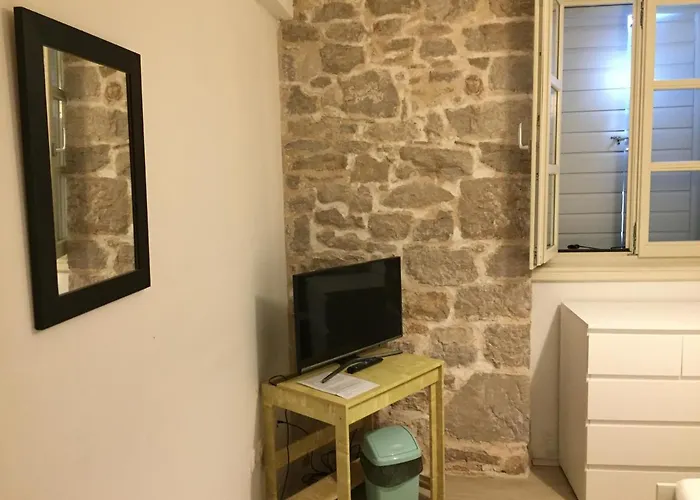 Maestral Prvić Luka