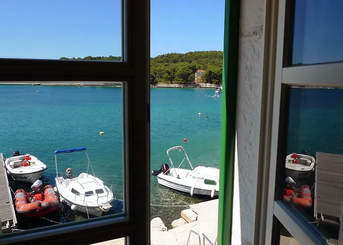 Maestral Prvić Luka