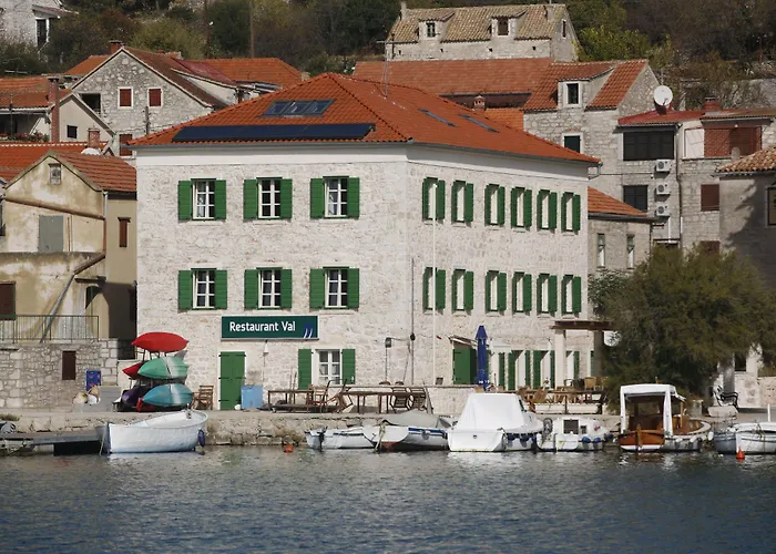 Maestral Prvić Luka