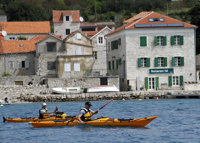 Maestral 3* Prvić Luka